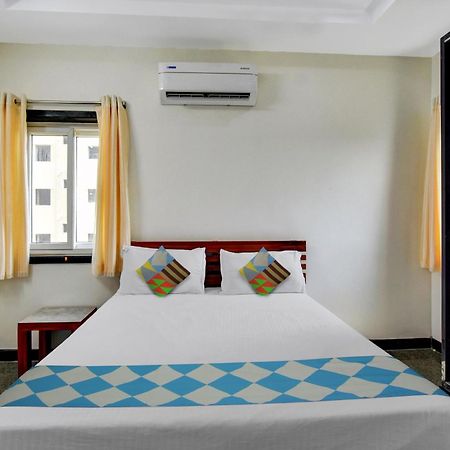 Oyo Home Msr Guest Inn Homestay ネルール エクステリア 写真