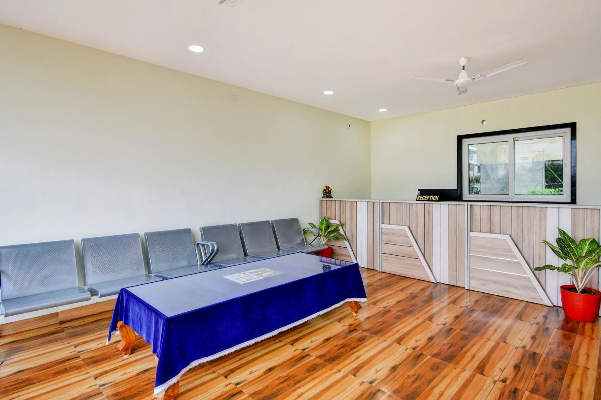 Oyo Home Msr Guest Inn Homestay ネルール エクステリア 写真