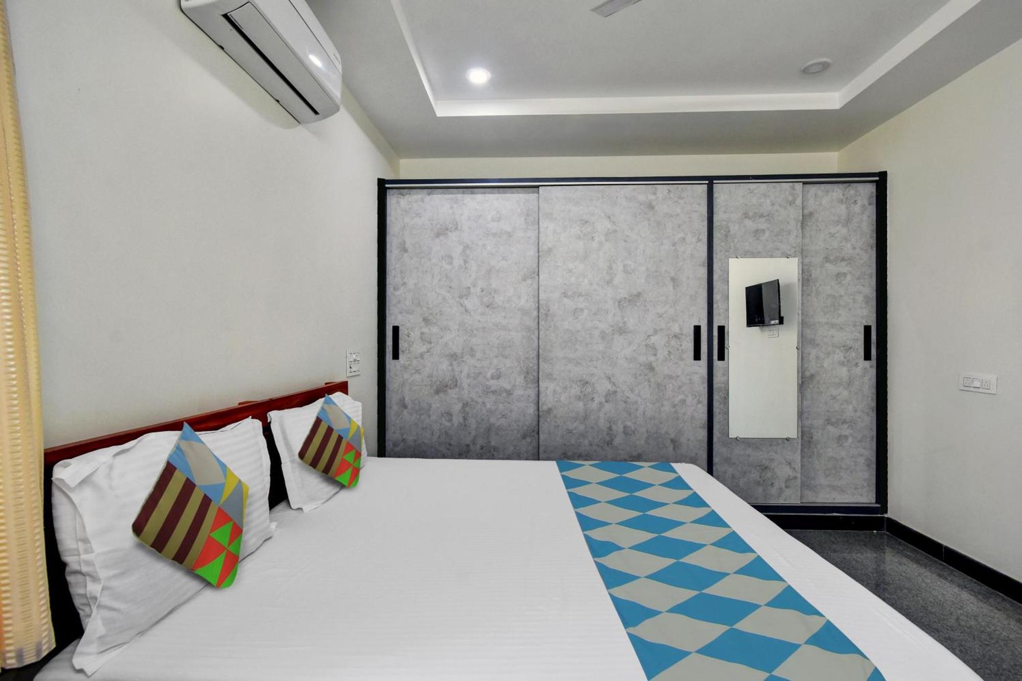 Oyo Home Msr Guest Inn Homestay ネルール エクステリア 写真