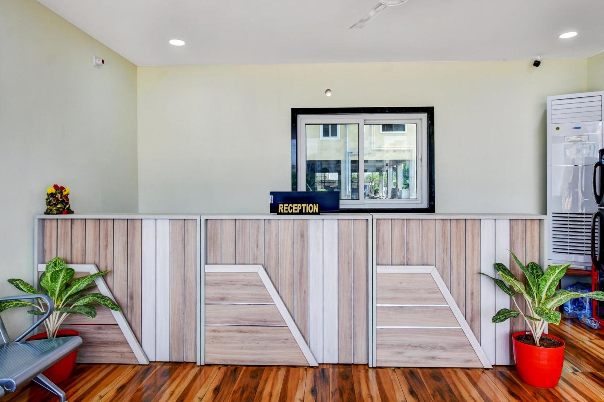 Oyo Home Msr Guest Inn Homestay ネルール エクステリア 写真