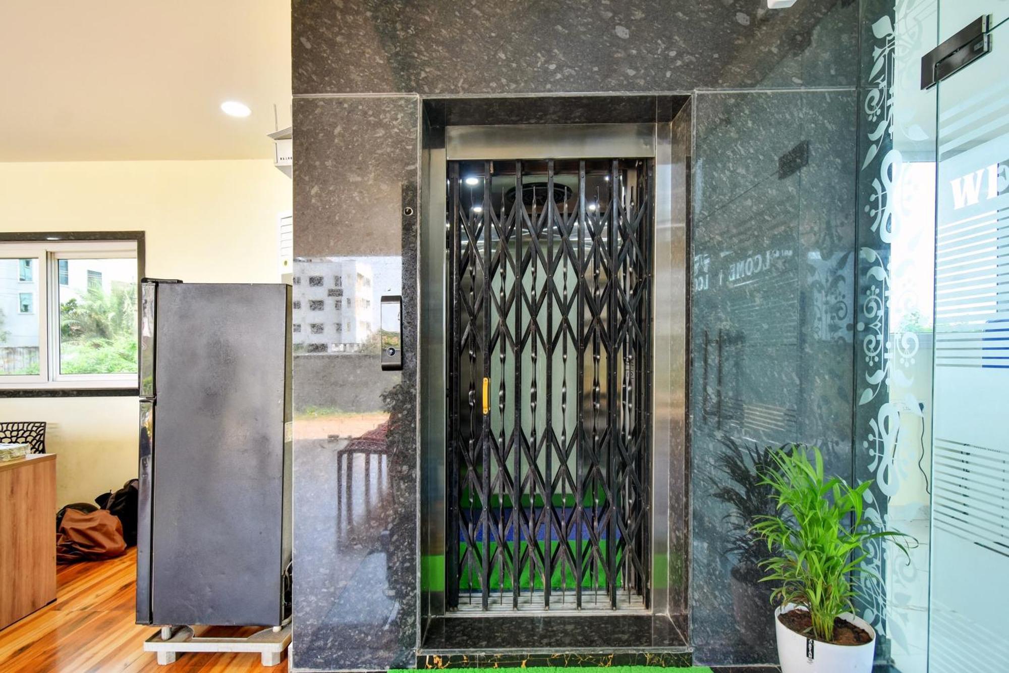 Oyo Home Msr Guest Inn Homestay ネルール エクステリア 写真