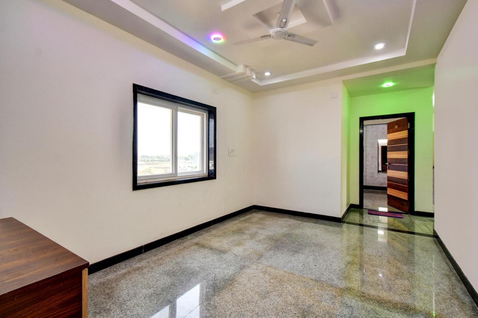 Oyo Home Msr Guest Inn Homestay ネルール エクステリア 写真